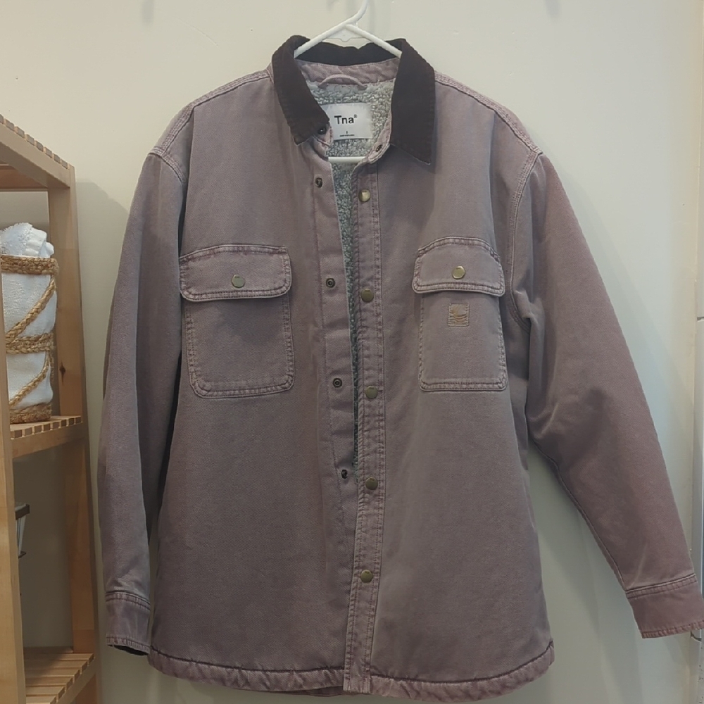 Aritzia Mauve Shirt Jacket with Brown Collar